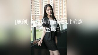 漂亮巨乳美眉 身材丰满皮肤白皙 在家被大鸡吧无套输出 菊花插着假鸡吧 双洞齐操 奶子哗哗 内射