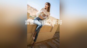 【Stripchat】国产极品吊钟巨乳女主播「LinLin」碎花裙破黑丝AV棒自慰舔奶撸感满满【自压水印】