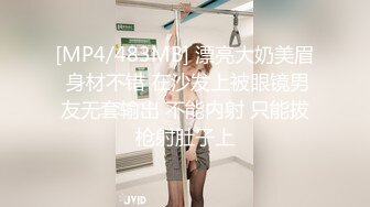 一代炮王，疯狂的做爱机器，【山鸡岁月】，挺有味道的漂亮小少妇，老公刚好也不在，约到酒店干屄